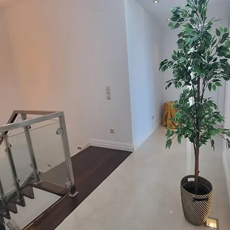 Akivillas Bright